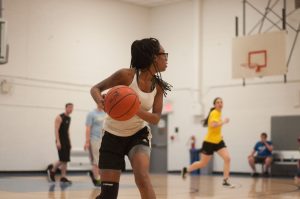 Girls playing basketball at the 14Y